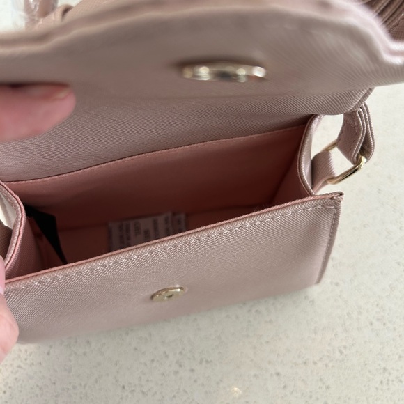 Guess Micro satchel. BNWT - Picture 5 of 5